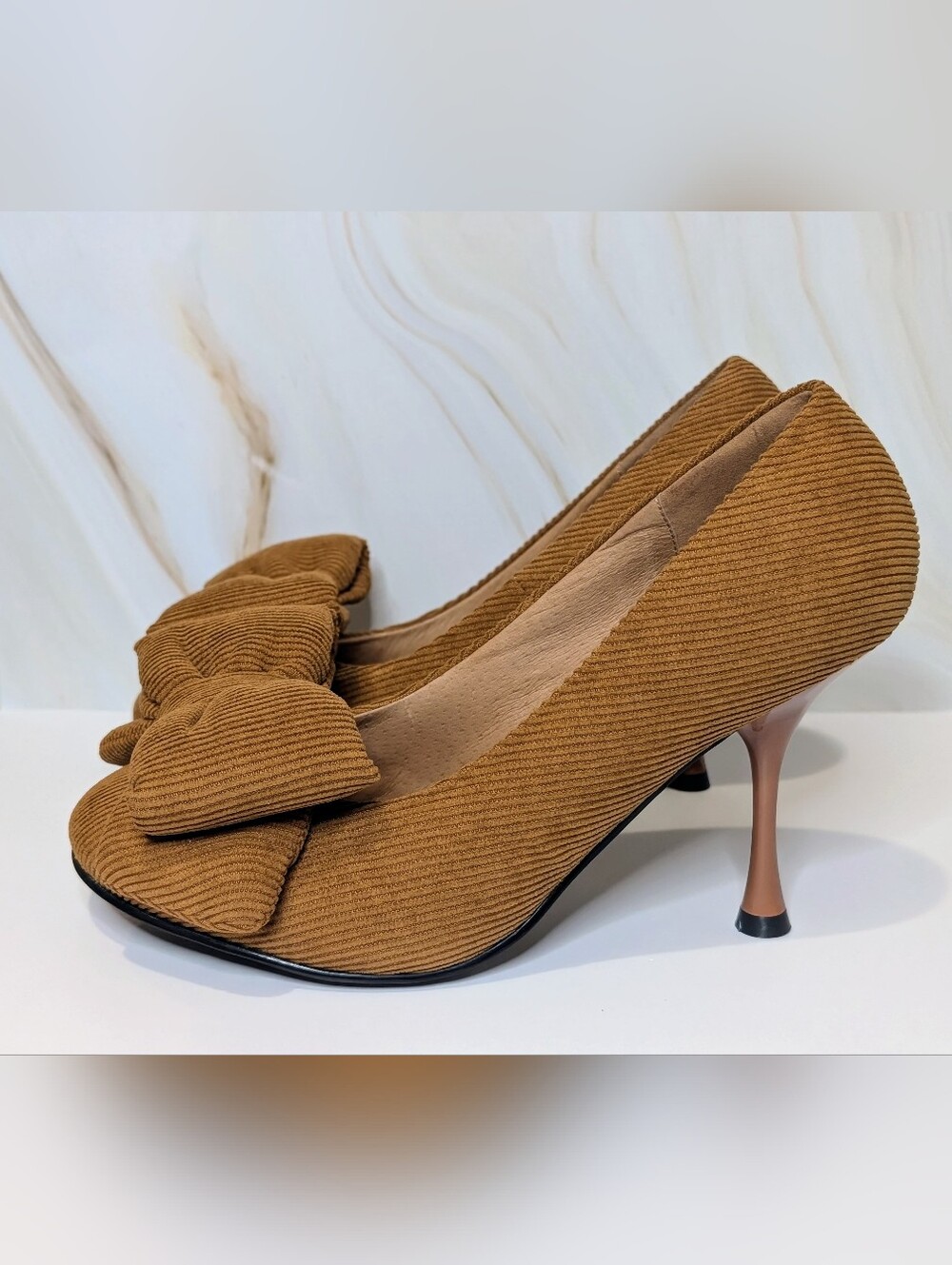 NWT Jeffrey Campbell Bow Up Pump Tan Corduroy Sculptural Heels Size 8 NWOB